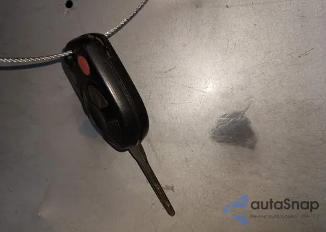 2010 Mercury Milan z USA, uszkodzony, nr VIN 3MEHM0HA0AR664173